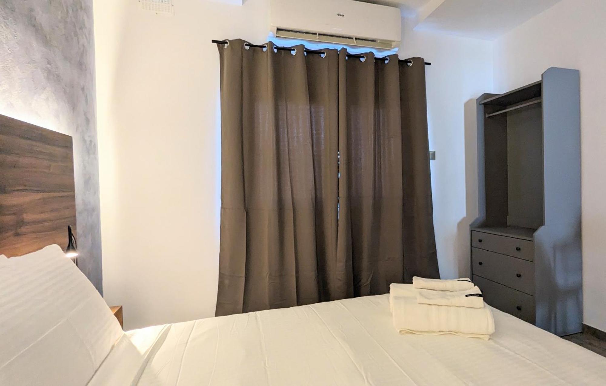 Hotel De La Croix St. Julian's Zewnętrze zdjęcie